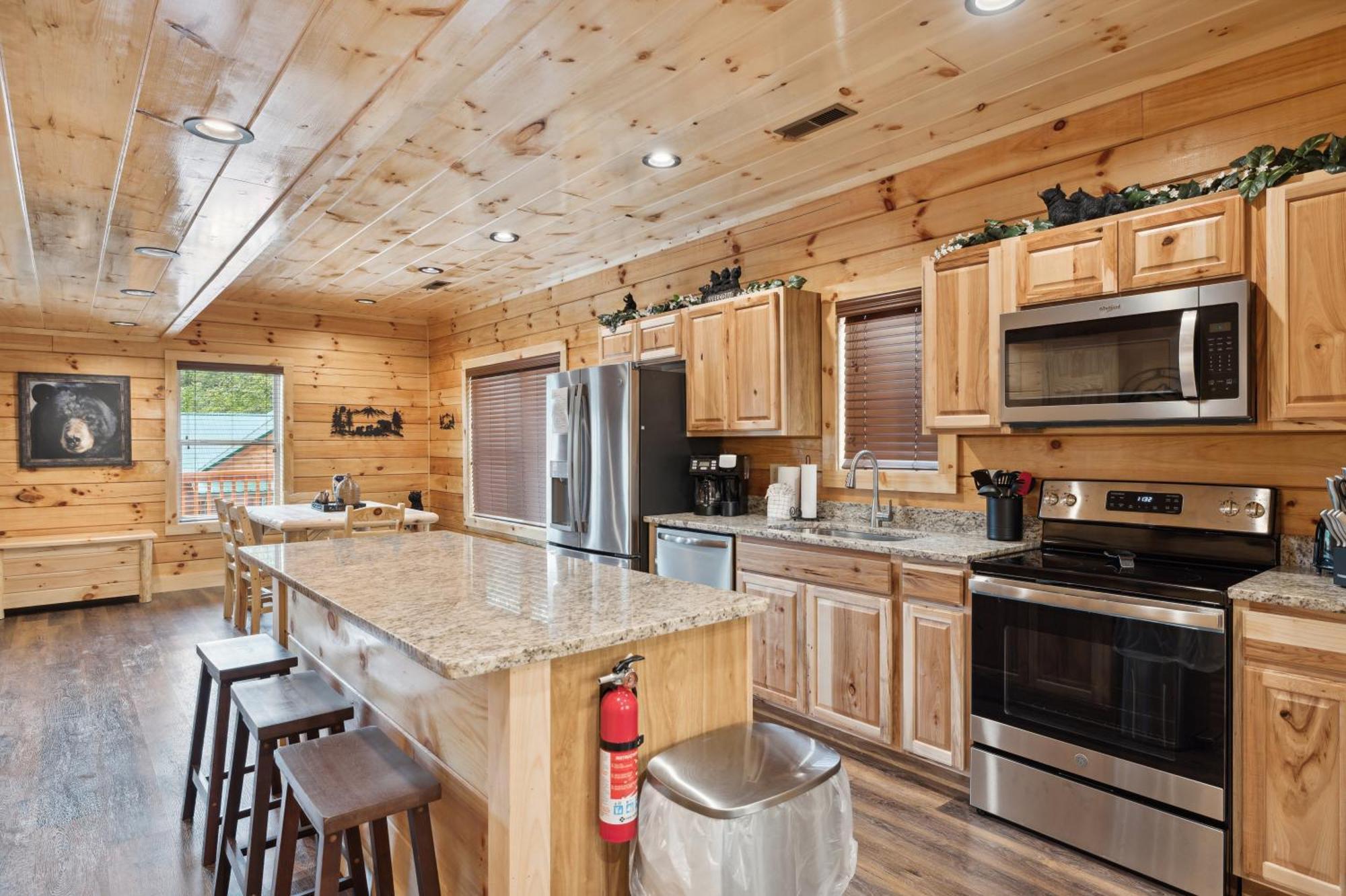The 3 Bears Is A Newly Built 3 Bedroom Cabin Only 3 Minutes From The Parkway! Pigeon Forge Exteriör bild